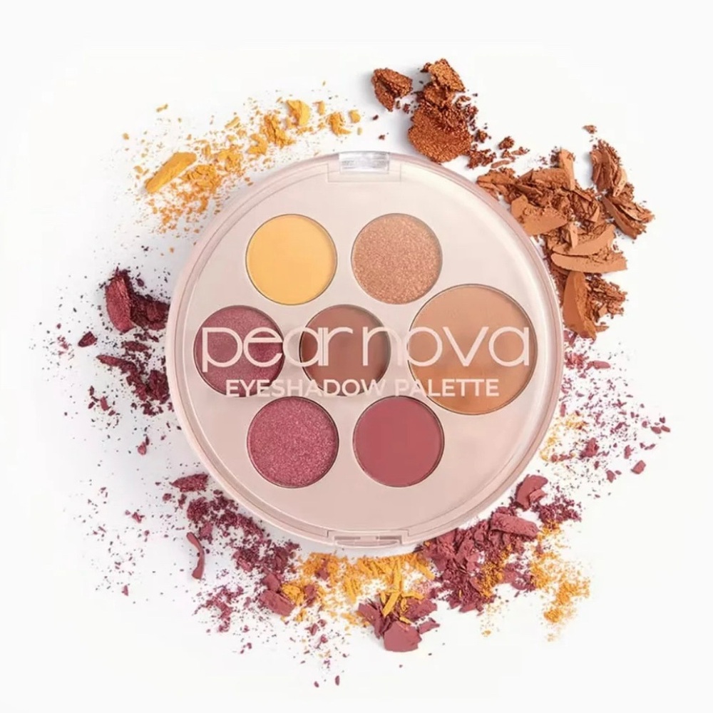 Pear Nova Eyeshadow Palette.53 OZ